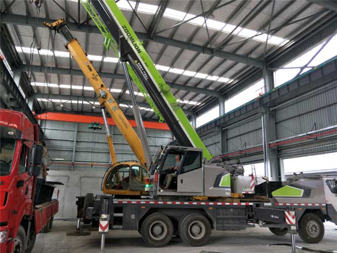 雨花台区高空车出租需要注意哪些安全事项？