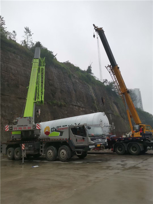 雨花台区“不怕风雨冻”—— 吊车的 “恶劣环境适应” 技术
